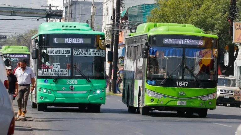 Camiones de Nuevo León ajustan horarios para el fin de año