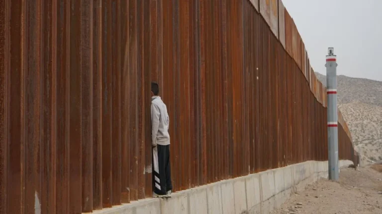 México presenta plan de alerta para migrantes ante riesgo de deportación en EE.UU.