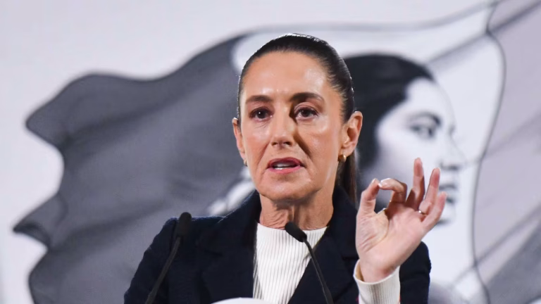 Sheinbaum anuncia plan para saldar adeudos con proveedores de Pemex y evitar despidos