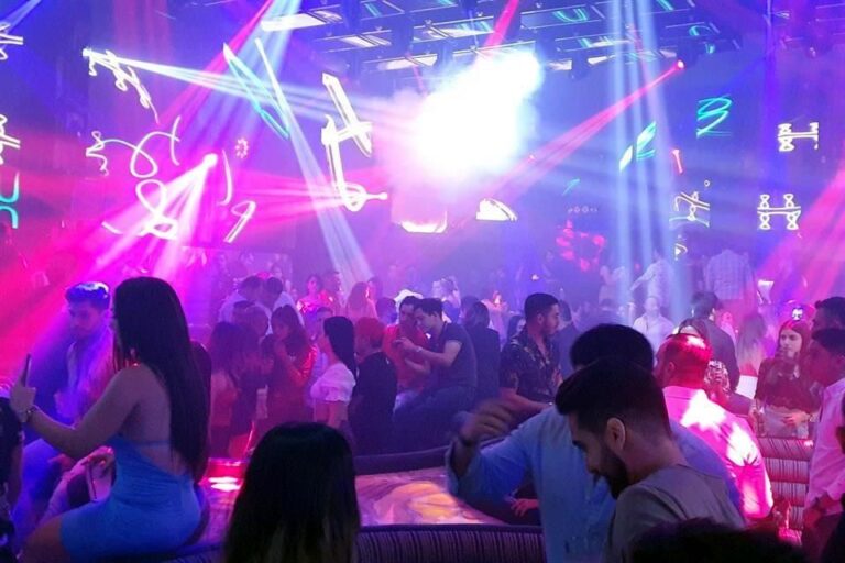 Antros en Monterrey enfrentarán fuertes multas por operar fuera de horario