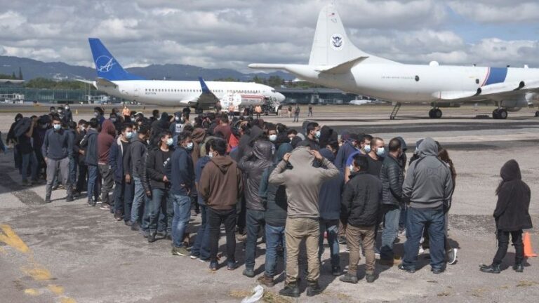 EU deportará a migrantes mexicanos hasta la frontera con Guatemala para frenar cruces ilegales