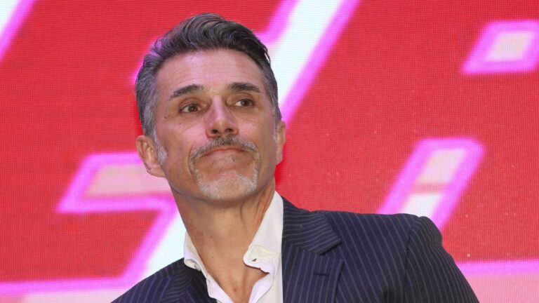 Sergio Mayer disfruta interpretar a un villano en “Qué huevos Sofía”