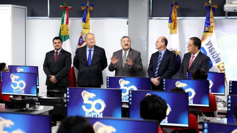 UANL inaugura nuevo Laboratorio de Computación en la Preparatoria Técnica Médica