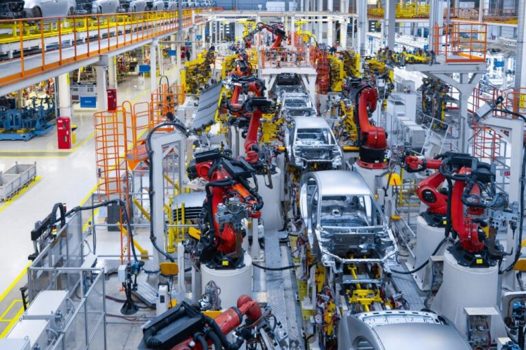 Exportaciones automotrices mexicanas en riesgo por incumplir el T-MEC