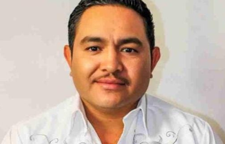 Asesinan a regidor de Ocuilan frente al Ayuntamiento; su secretario técnico resulta herido