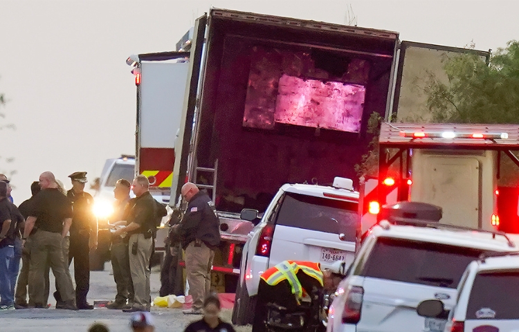 Traficantes de personas enfrentan cadena perpetua por la muerte de 53 migrantes en Texas