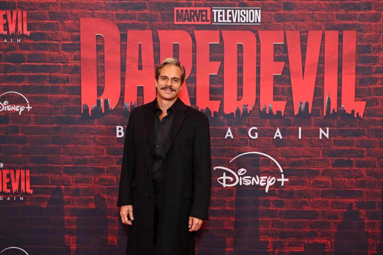Tony Dalton se prepara para su regreso al universo Marvel en la segunda temporada de ‘Daredevil: Born Again’