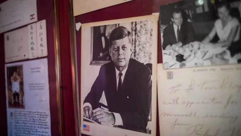 Donald Trump ordena la publicación de archivos inéditos sobre el asesinato de John F Kennedy