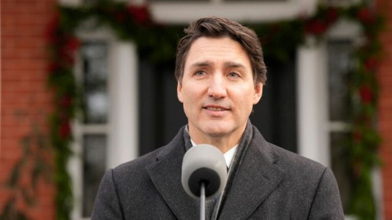 Trudeau asegura que Trump busca colapsar la economía canadiense y denuncia aranceles ante la OMC