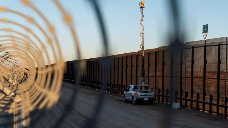 Donald Trump refuerza vigilancia en la frontera con México mediante agencias de satélites espía
