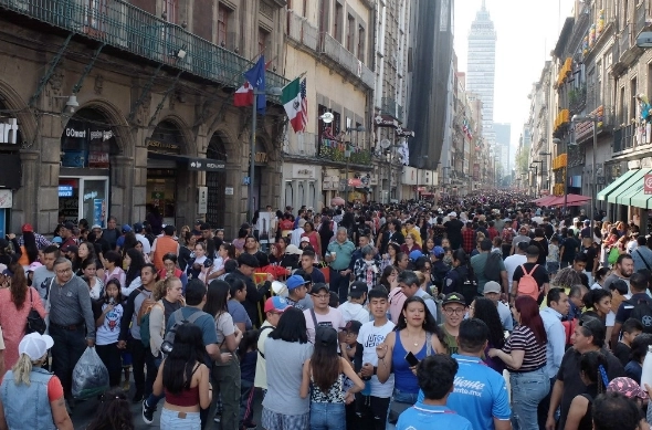 Falta de ahorros deja en vulnerabilidad financiera a millones en México