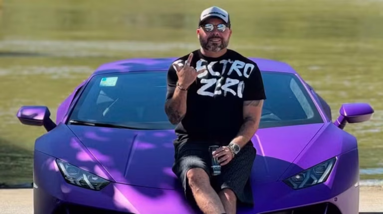 Influencer brasileño fallece durante procedimiento de anestesia para un tatuaje en Itapema