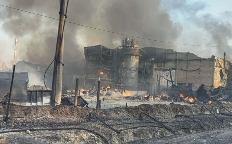 Incendios en García, Nuevo León: Fábricas devastadas y severas afectaciones por fuertes vientos