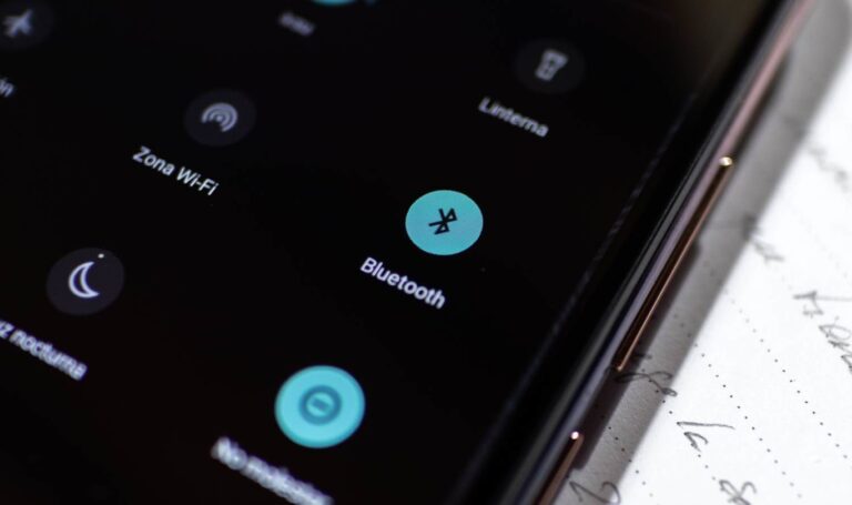 Bluetooth encendido, datos en riesgo: El error que muchos cometen sin saberlo
