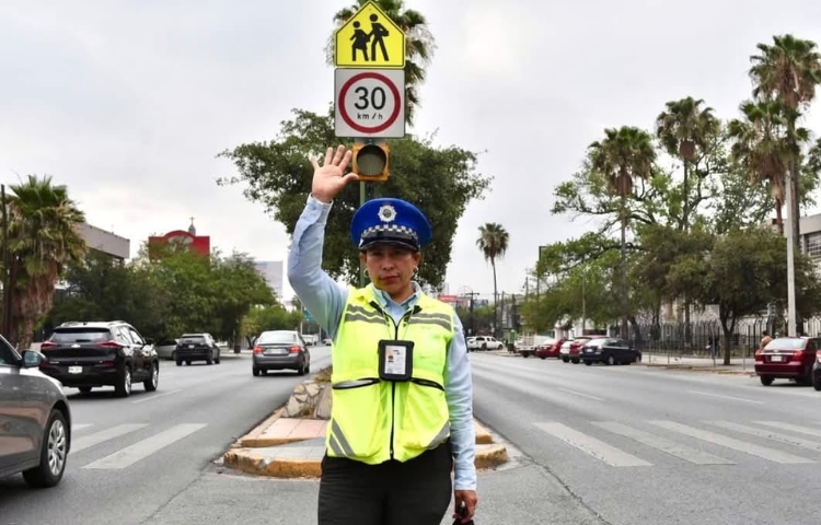 Implementa Monterrey el operativo vial por regreso a clases