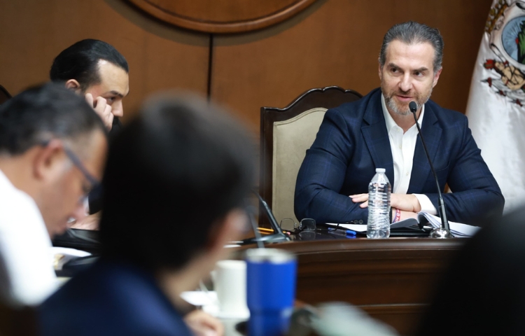 Asegura Adrián que no eliminarán requisito de Impacto Ambiental
