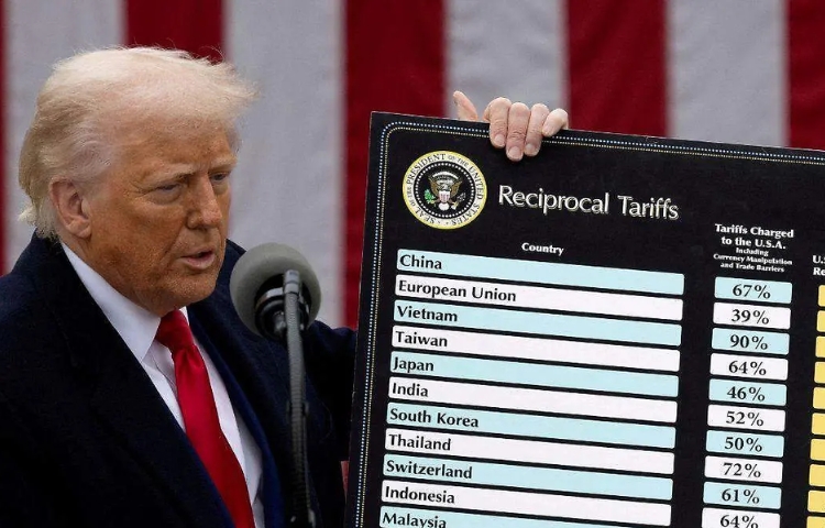 Trump urge a empresas a mudarse a EU para evitar aranceles