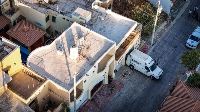 Enfrentamiento entre Los Chapitos y Los Mayos deja víctimas en ataque a centro de rehabilitación en Culiacán