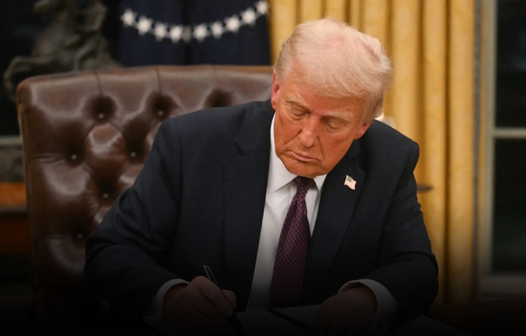 Donald Trump eleva aranceles a China y ofrece pausa a países sin represalias