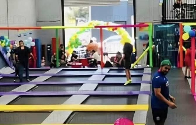 Tragedia en fiesta infantil: niño pierde la vida tras caer de un juego inflable en Aguascalientes