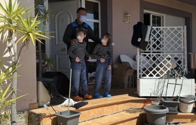 La Casita del terror: Rescatan a tres niños encerrados por años en Oviedo España