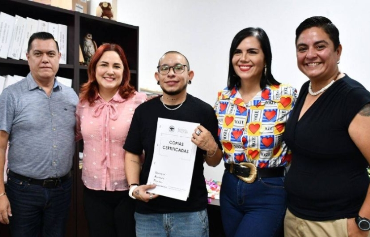 Monterrey hace historia: emiten primera acta con cambio de identidad de género