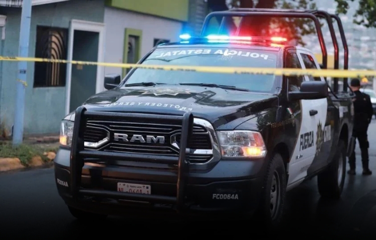 Madre e hijo son agredidos a balazos en Monterrey