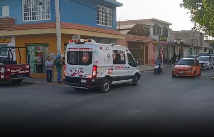 Bajo sospecha de drogas, hijo ataca violentamente a su madre en Puebla