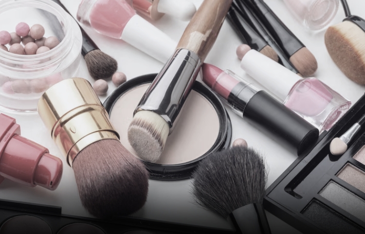 Niño de 8 años fallece en Durango tras ingerir accidentalmente maquillaje