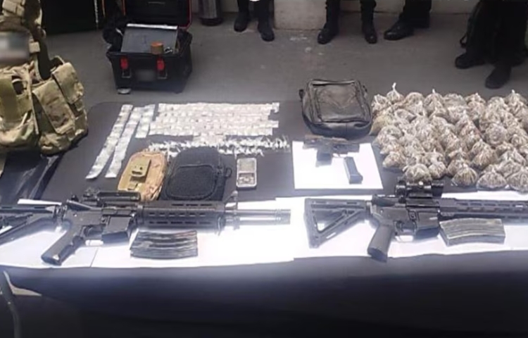 Operativos simultáneos en Nuevo León desmantelan célula del Cártel del Noreste