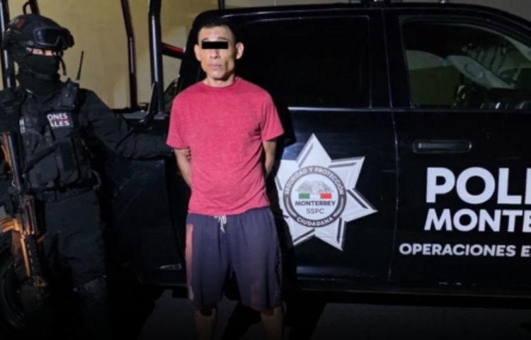 Detienen a hombre en Monterrey tras amenazar con arma a su padre por 200 pesos