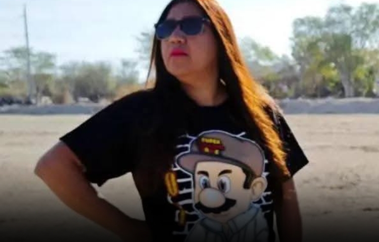 Regidora de La Paz en la mira por usar playera con imagen de ‘El Chapo’