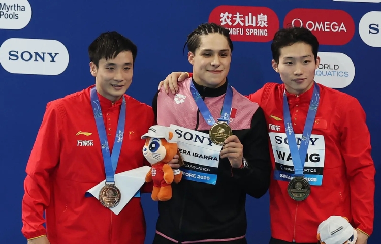 ¡Histórico! Osmar Olvera le arrebata el oro a China y se corona campeón mundial