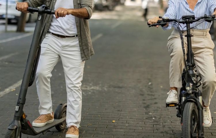 Licencias a scooters y bicicletas listas en diciembre