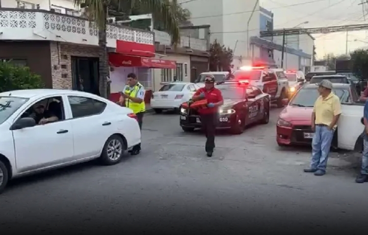 Accidente en la colonia Garza Nieto deja dos personas lesionadas