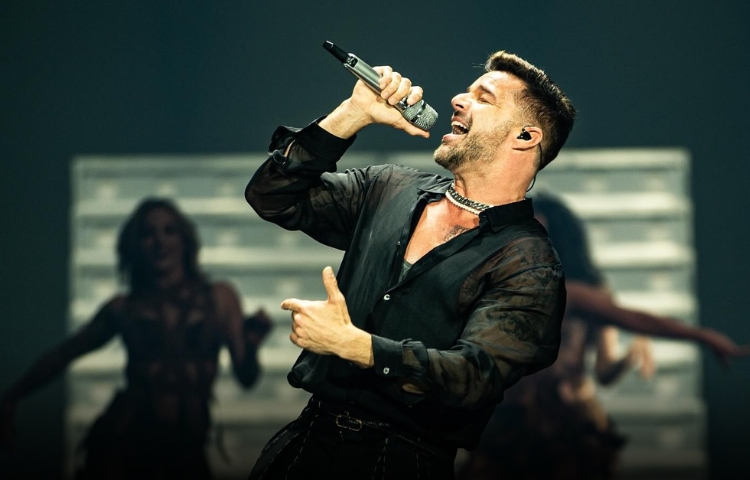 Ricky Martin regresa a Monterrey con un concierto inolvidable