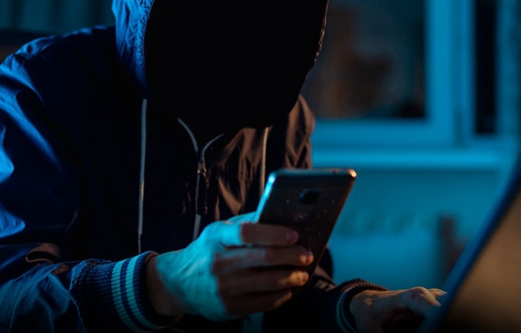 Más de 5 millones de pesos sustraídos a empleada por extorsión telefónica