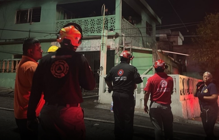 Gemelos de 4 años fallecen en incendio en Monterrey