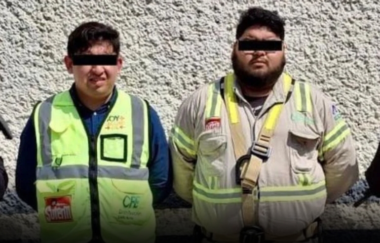 Detienen a dos hombres que se hacían pasar por trabajadores de CFE para extorsionar a vecinos