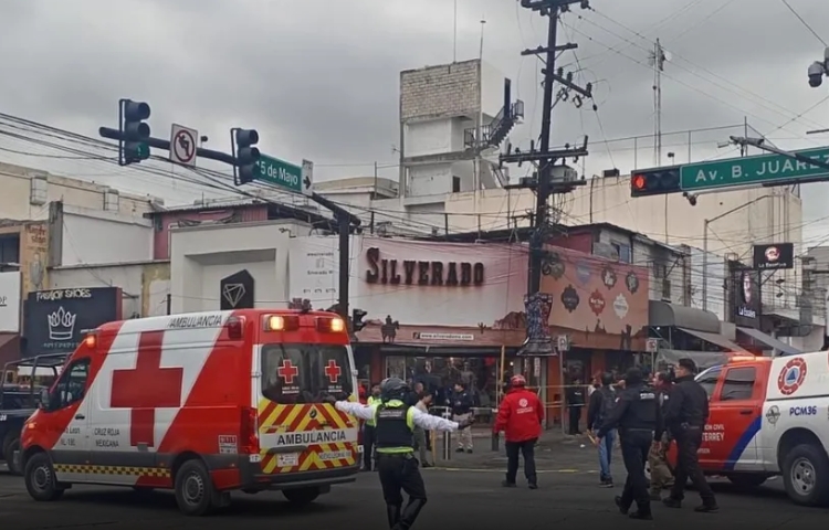 Joven es baleado en la avenida Juárez; agresora huyó entre comercios del Centro