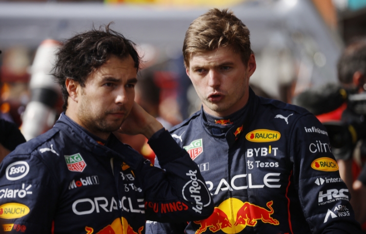 Checo Pérez califica como ‘el peor trabajo’ ser coequipero de Verstappen
