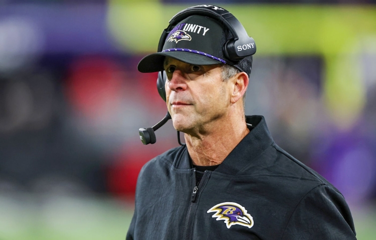 Baltimore corta relación con Harbaugh luego de 18 temporadas