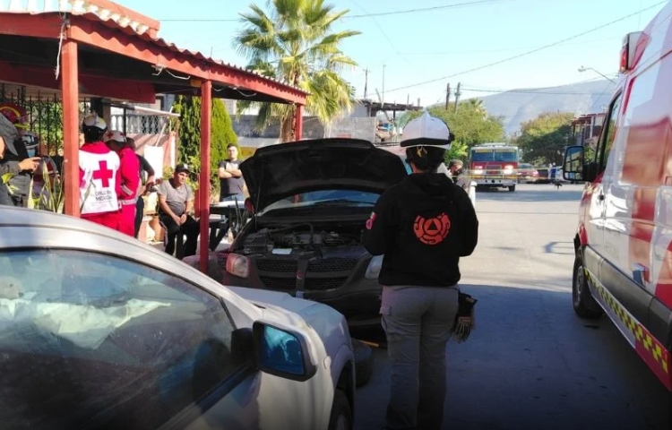 Fallece hombre mientras realizaba trabajos mecánicos bajo una camioneta